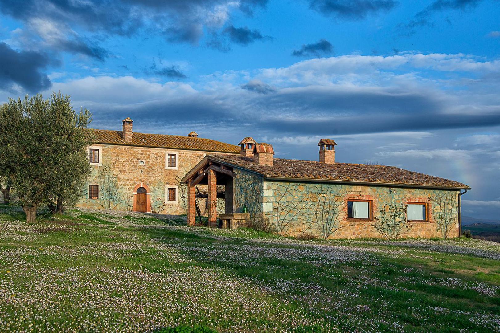 Agriturismo Le Sorbelle D'Orcia Con Piscina Pienza Exterior photo