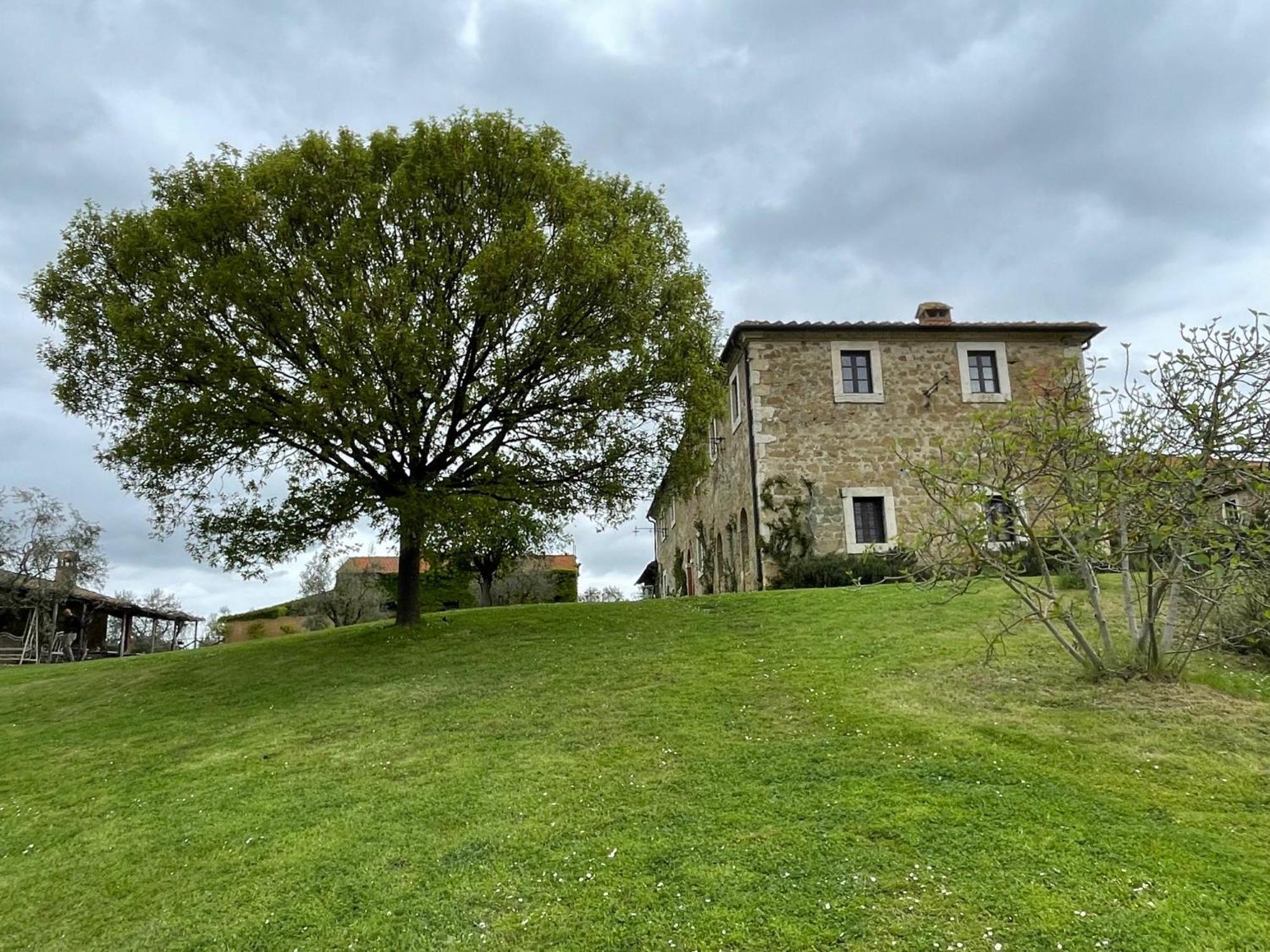 Agriturismo Le Sorbelle D'Orcia Con Piscina Pienza Exterior photo