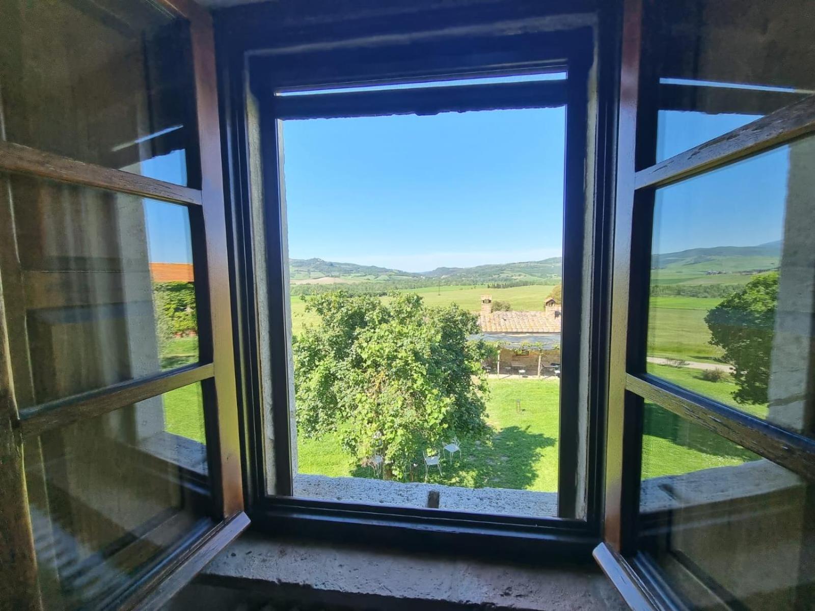Agriturismo Le Sorbelle D'Orcia Con Piscina Pienza Exterior photo