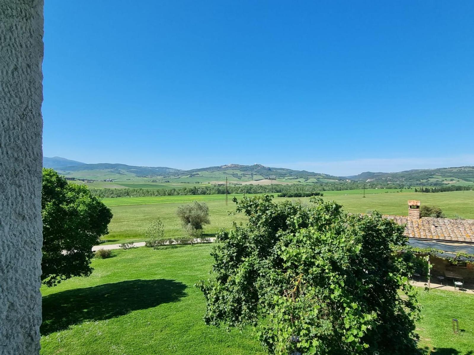 Agriturismo Le Sorbelle D'Orcia Con Piscina Pienza Exterior photo
